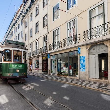 Flh Baixa Trendy Apartment Lisbon Bagian luar foto